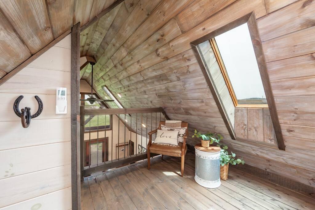 Romantic A-Frame Private Hottub Firepit Neargsmnp Sevierville Kültér fotó